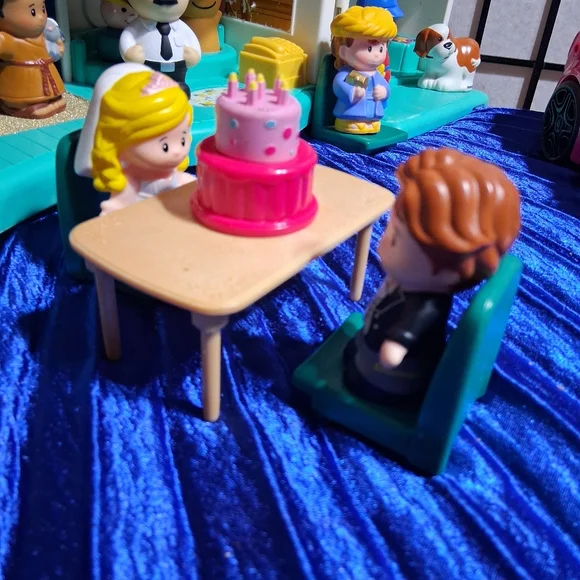 Fisher-Price Little People Sweet Sounds Home - Picture 11 of 16